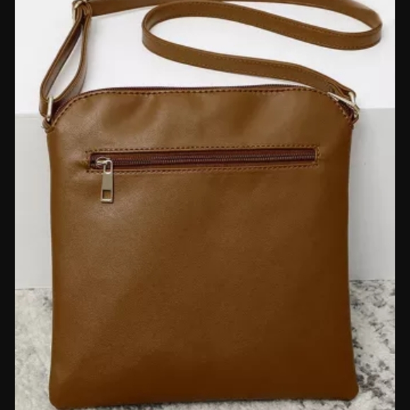 ‼️CLEARANCE PRICE FIRM‼️🎉💥Vegan Leather💥🎉 - Picture 5 of 8